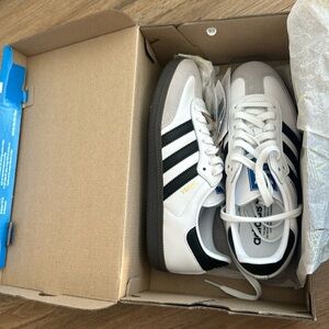 NEW Adidas Samba OG White Black Gum